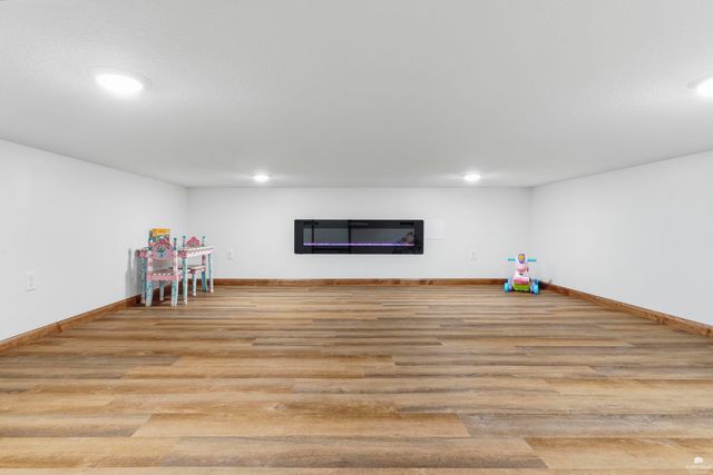 1033 Laussac Drive, Manhattan, KS 66503