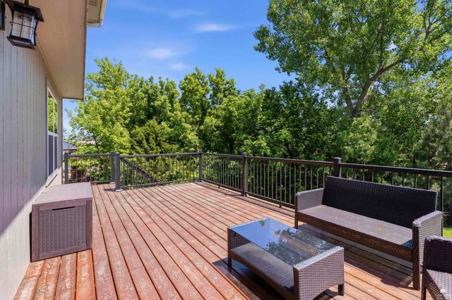 1033 Laussac Drive, Manhattan, KS 66503