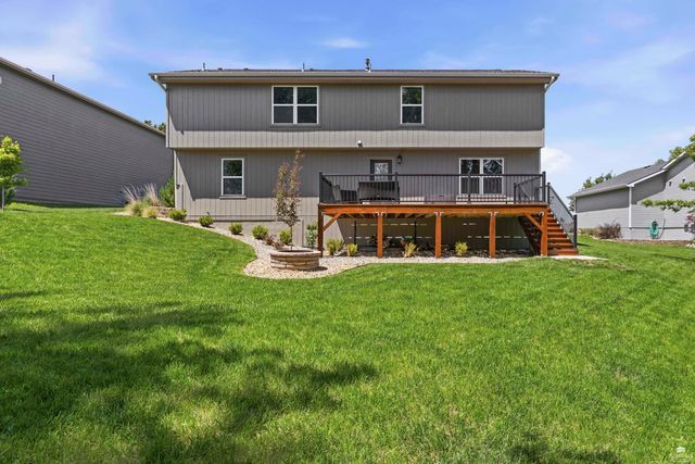 1033 Laussac Drive, Manhattan, KS 66503