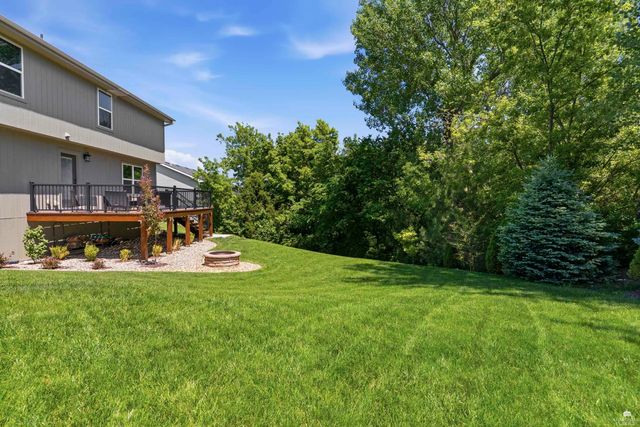 1033 Laussac Drive, Manhattan, KS 66503