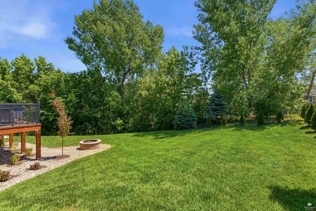 1033 Laussac Drive, Manhattan, KS 66503