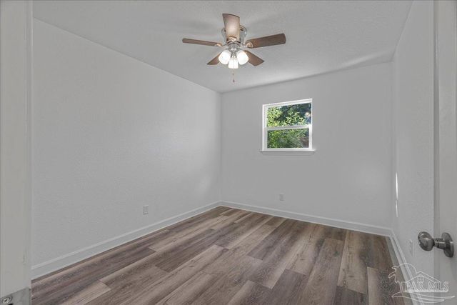 2001 Saddlebrook Dr, Pensacola, FL 32526