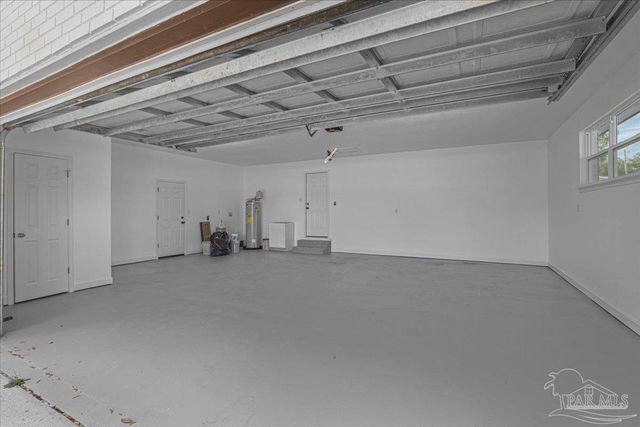 2001 Saddlebrook Dr, Pensacola, FL 32526