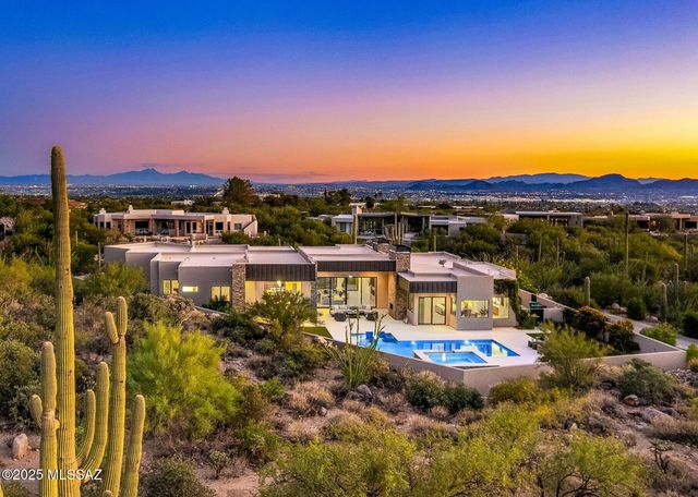 1704 E Sanctuary Cove Way, Tucson, AZ 85718