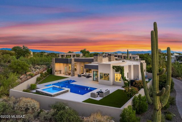 1704 E Sanctuary Cove Way, Tucson, AZ 85718