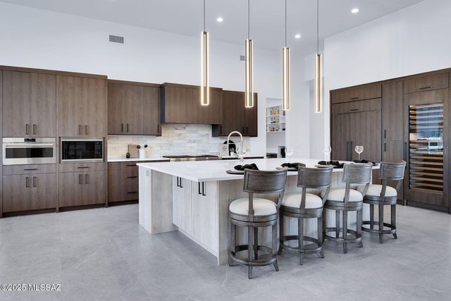 1704 E Sanctuary Cove Way, Tucson, AZ 85718