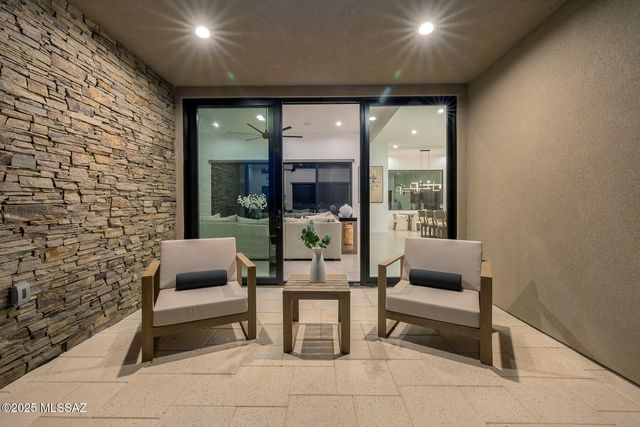 1704 E Sanctuary Cove Way, Tucson, AZ 85718