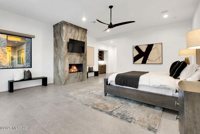 1704 E Sanctuary Cove Way, Tucson, AZ 85718