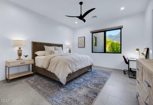 1704 E Sanctuary Cove Way, Tucson, AZ 85718