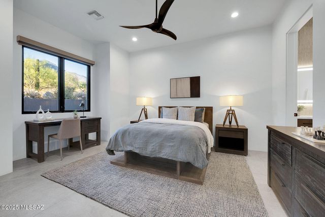 1704 E Sanctuary Cove Way, Tucson, AZ 85718