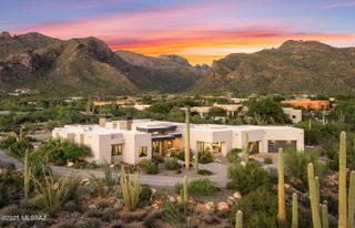 1704 E Sanctuary Cove Way, Tucson, AZ 85718