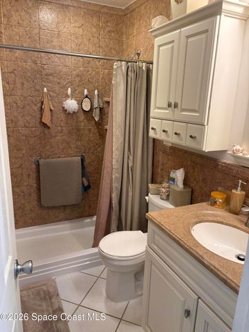 7801 Ridgewood Avenue 21, Cape Canaveral, FL 32920