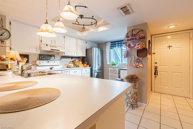 130 Cypress WAY E 1, Naples, FL 34110