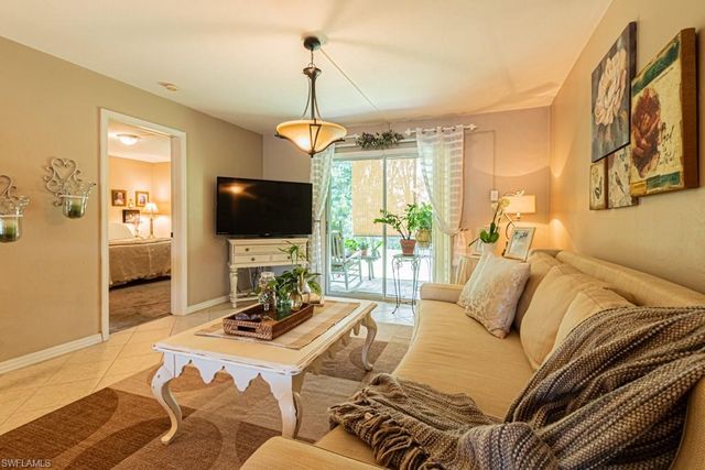 130 Cypress WAY E 1, Naples, FL 34110