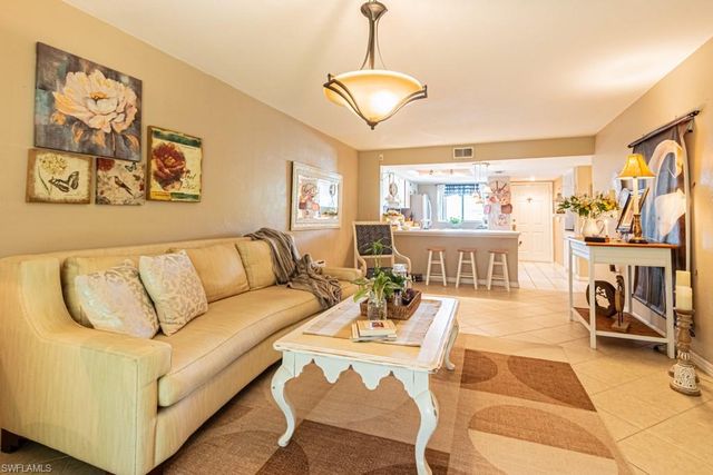 130 Cypress WAY E 1, Naples, FL 34110