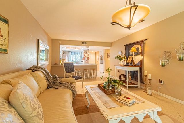 130 Cypress WAY E 1, Naples, FL 34110