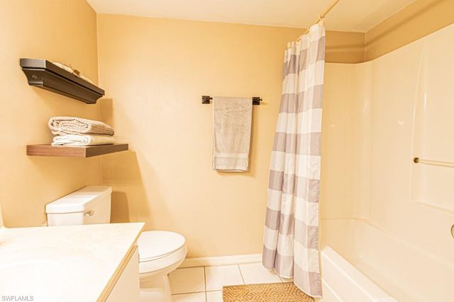 130 Cypress WAY E 1, Naples, FL 34110