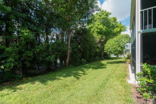 130 Cypress WAY E 1, Naples, FL 34110