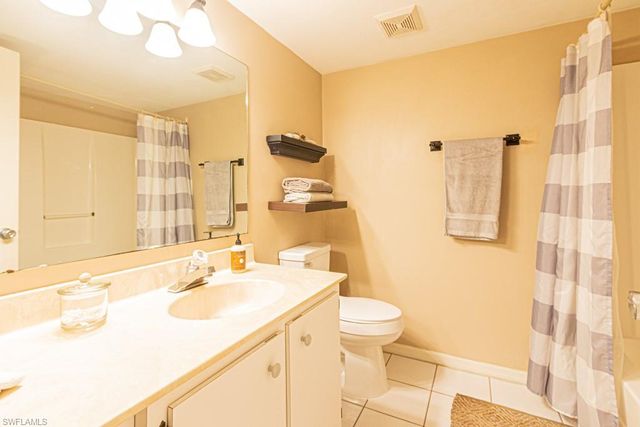 130 Cypress WAY E 1, Naples, FL 34110