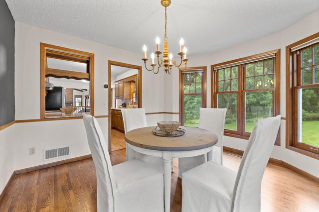 4094 Blueberry Lane, Eagan, MN 55123