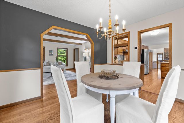 4094 Blueberry Lane, Eagan, MN 55123