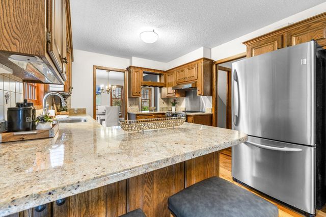 4094 Blueberry Lane, Eagan, MN 55123