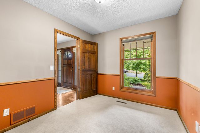 4094 Blueberry Lane, Eagan, MN 55123