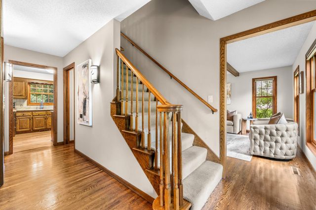 4094 Blueberry Lane, Eagan, MN 55123