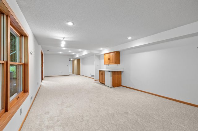 4094 Blueberry Lane, Eagan, MN 55123
