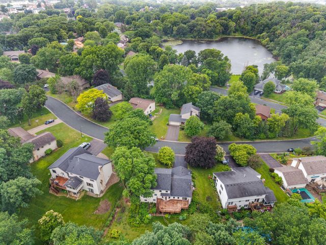 4094 Blueberry Lane, Eagan, MN 55123