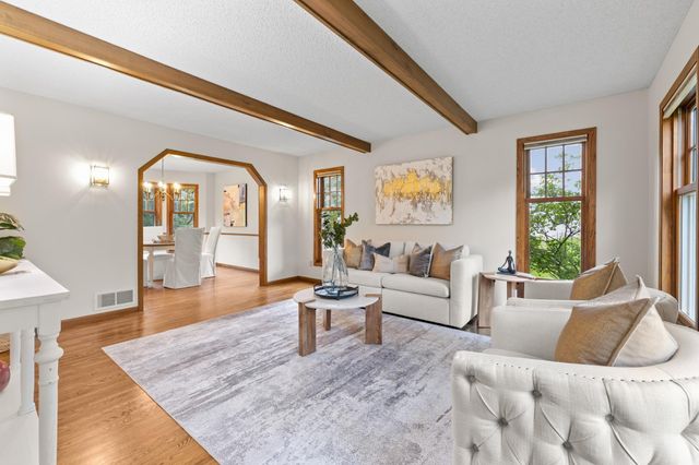 4094 Blueberry Lane, Eagan, MN 55123