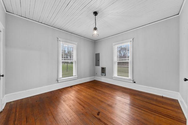 2346 Anes Station Rd, Lewisburg, TN 37091