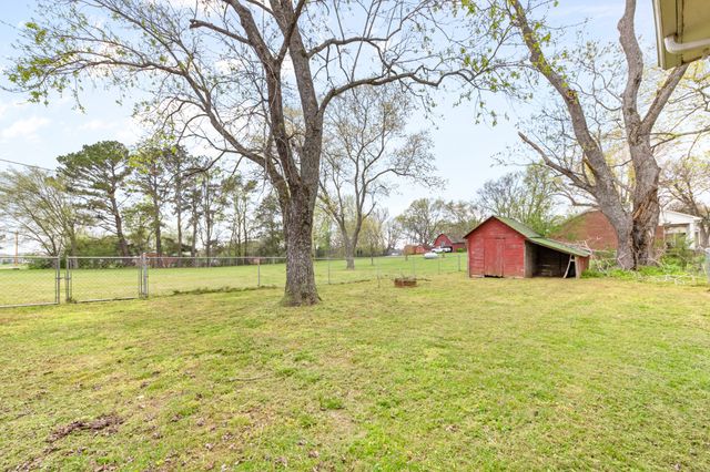 2346 Anes Station Rd, Lewisburg, TN 37091