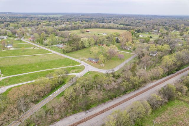 2346 Anes Station Rd, Lewisburg, TN 37091