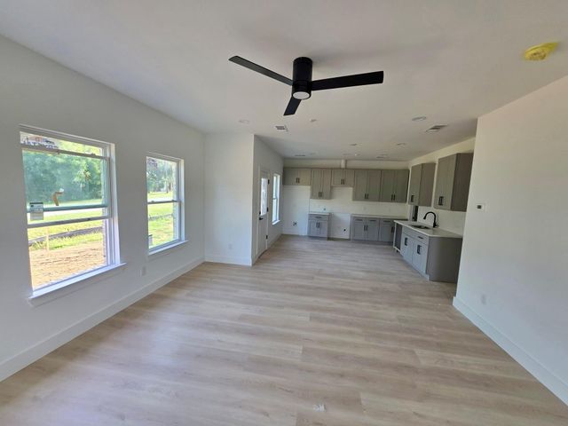 120 Homes Drive, Grand Prairie, TX 75050