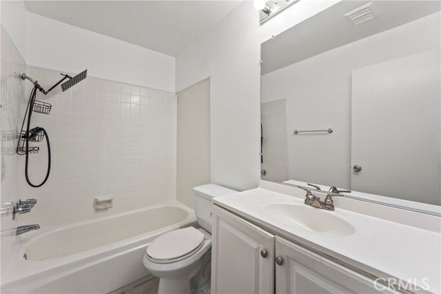 601 S Prospect 103, Redondo Beach, CA 90277