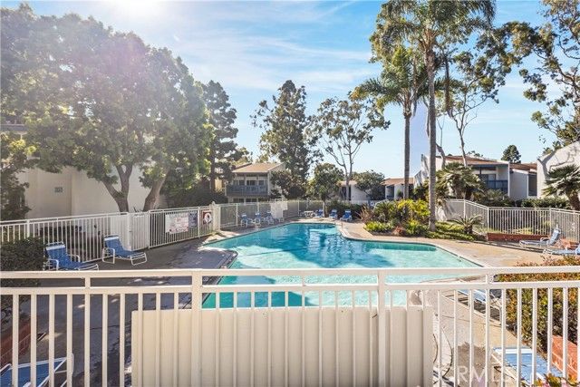 601 S Prospect 103, Redondo Beach, CA 90277