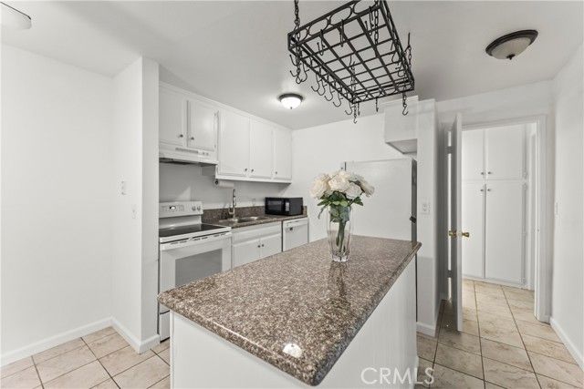 601 S Prospect 103, Redondo Beach, CA 90277