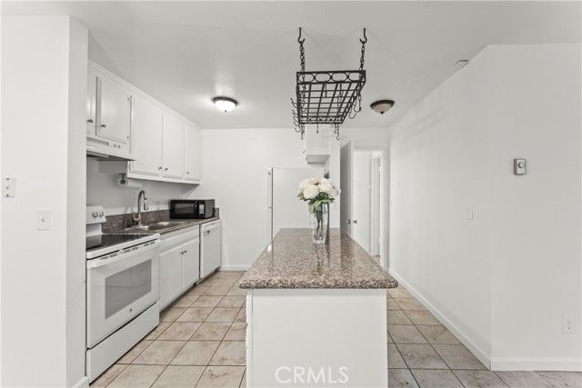 601 S Prospect 103, Redondo Beach, CA 90277