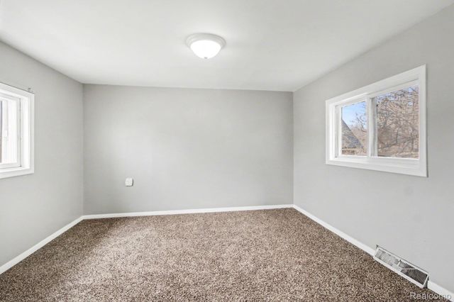 329 Wabash Street, Milan, MI 48160