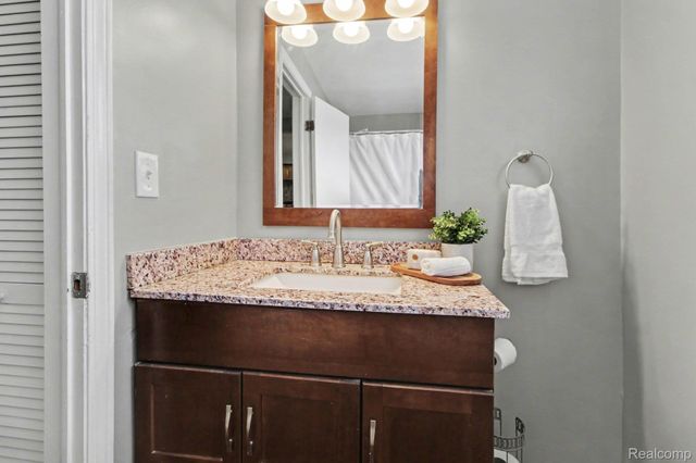 329 Wabash Street, Milan, MI 48160