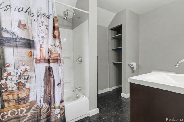 329 Wabash Street, Milan, MI 48160