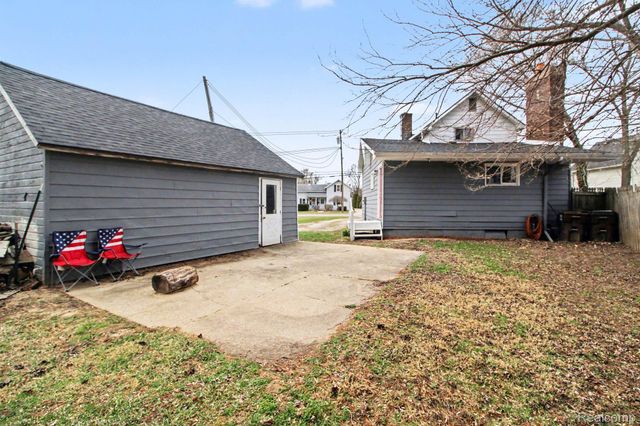 329 Wabash Street, Milan, MI 48160