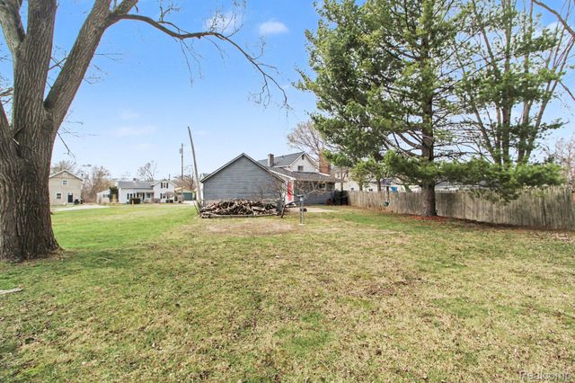 329 Wabash Street, Milan, MI 48160