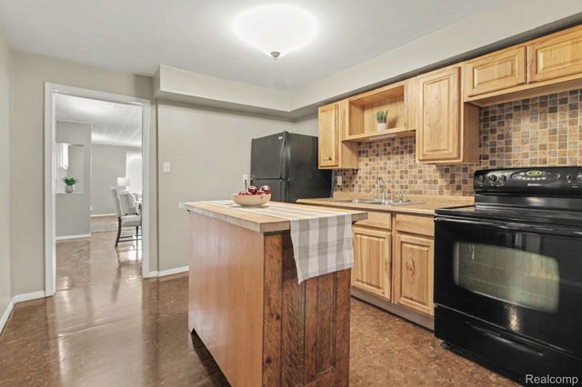 329 Wabash Street, Milan, MI 48160