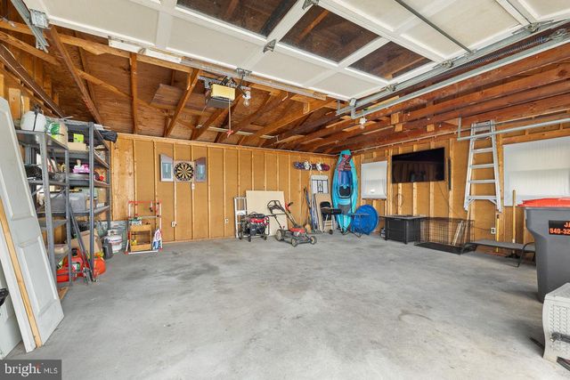 51 CHURCH RD, Edinburg, VA 22824