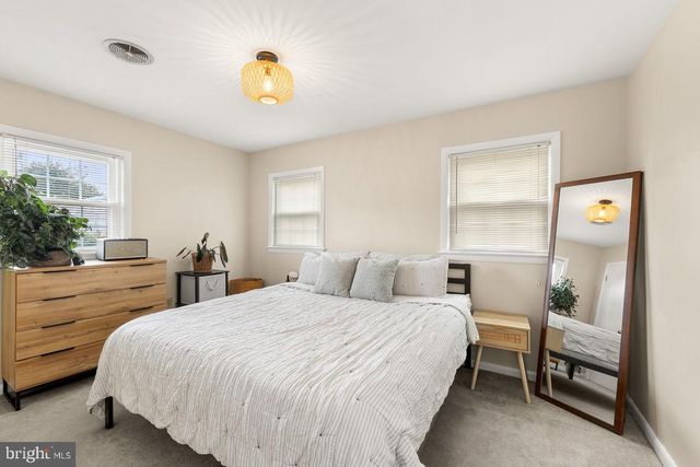 51 CHURCH RD, Edinburg, VA 22824