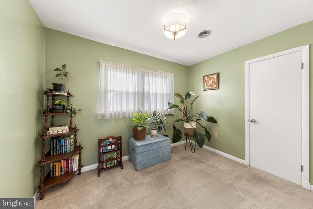 51 CHURCH RD, Edinburg, VA 22824