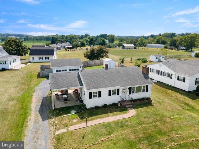 51 CHURCH RD, Edinburg, VA 22824