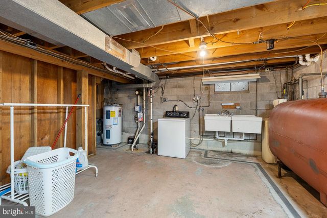 51 CHURCH RD, Edinburg, VA 22824